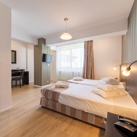 Hotel Parliament Bucharest Luaran gambar