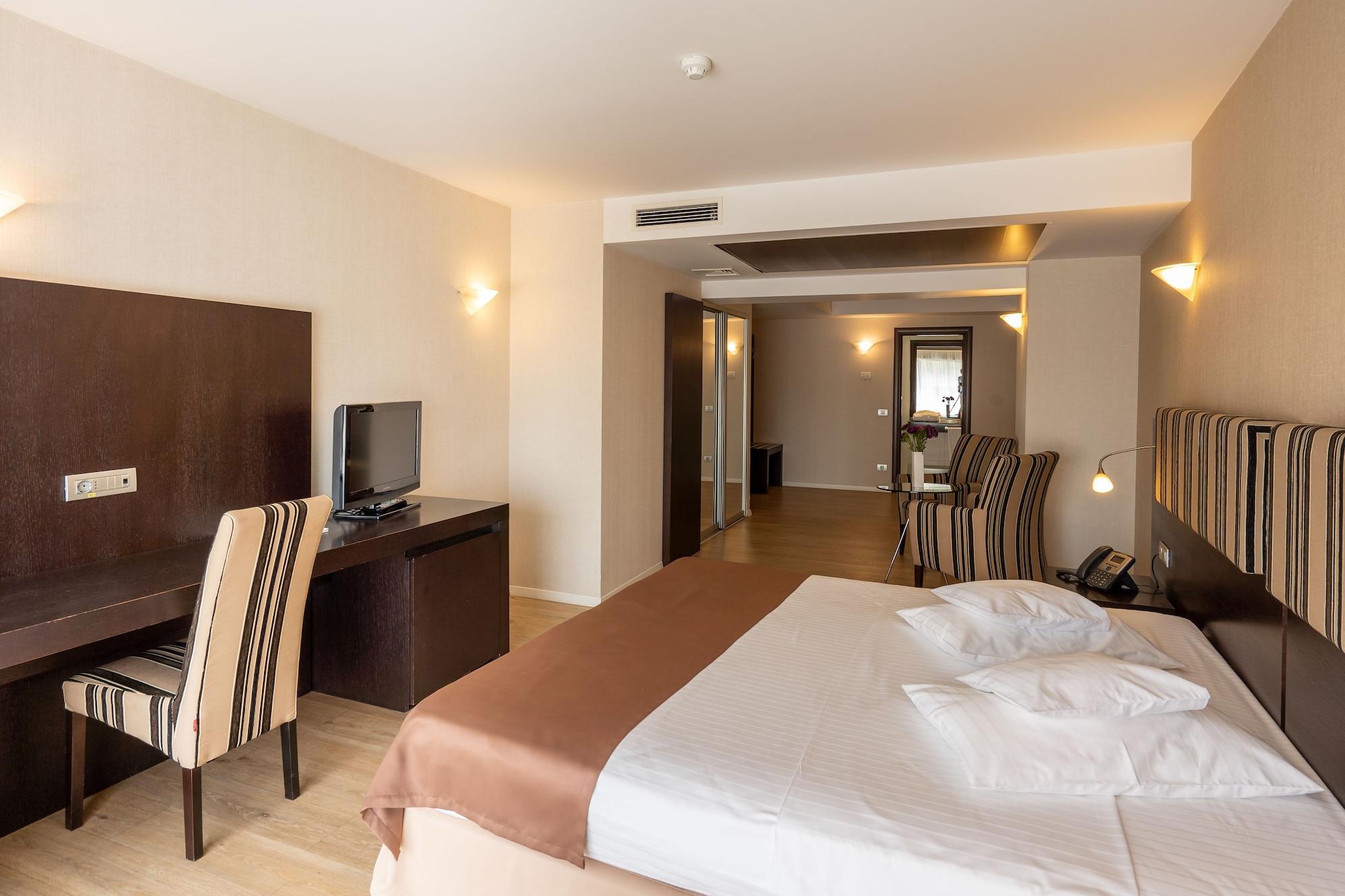Hotel Parliament Bucharest Luaran gambar