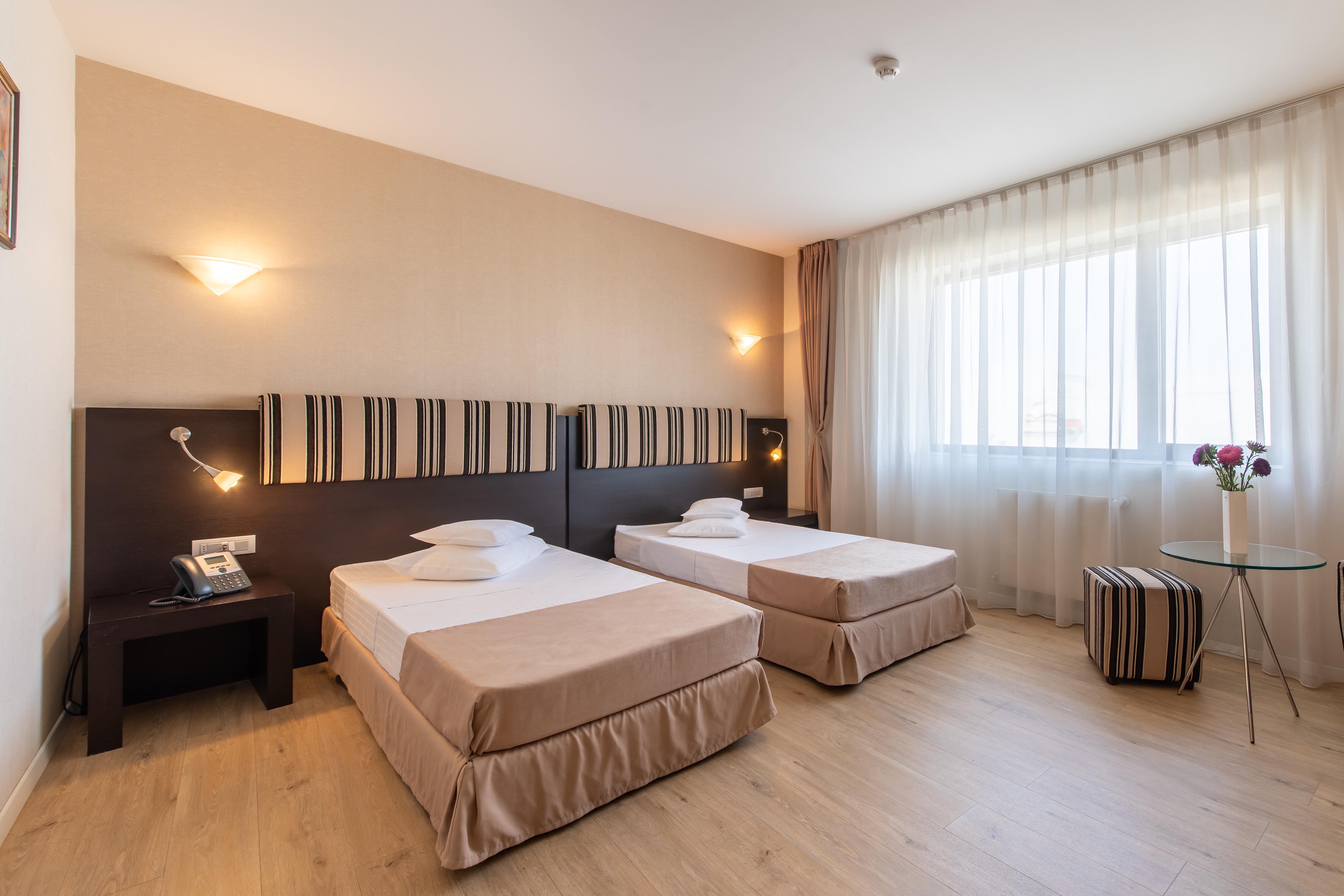 Hotel Parliament Bucharest Luaran gambar