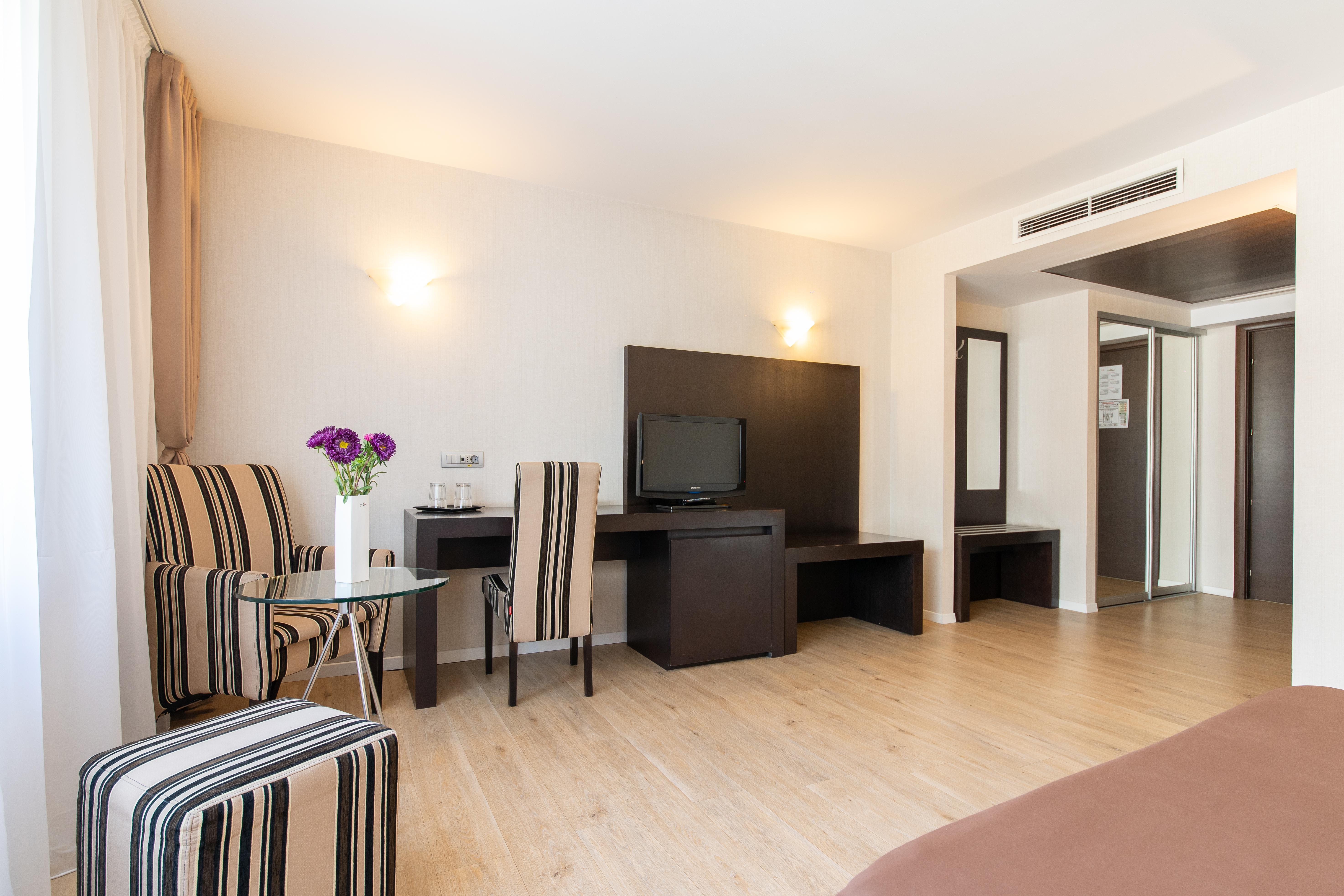 Hotel Parliament Bucharest Luaran gambar